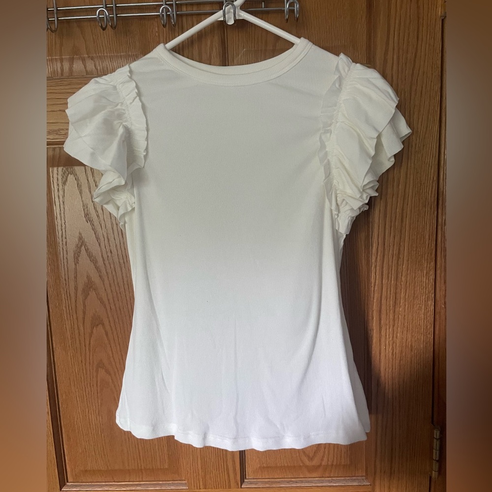 White Ribbed Shortsleeved Shirt